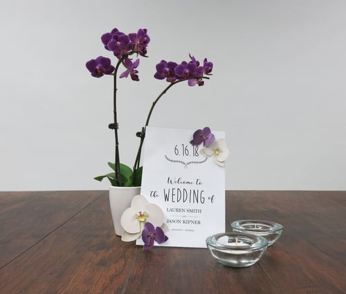 Hermosas invitaciones de boda DIY con orquídeas para tu gran día