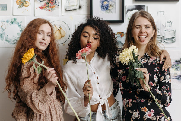Flores para amigos: cómo celebrar el Día Internacional de la Amistad